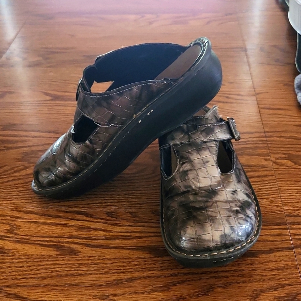 faux alligator print slip on